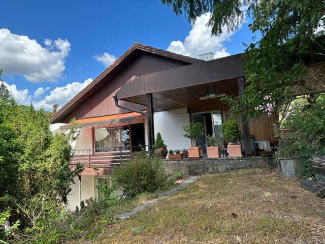 Mosbach - Großzügiges Einfamilienhaus mit herrlicher Aussicht