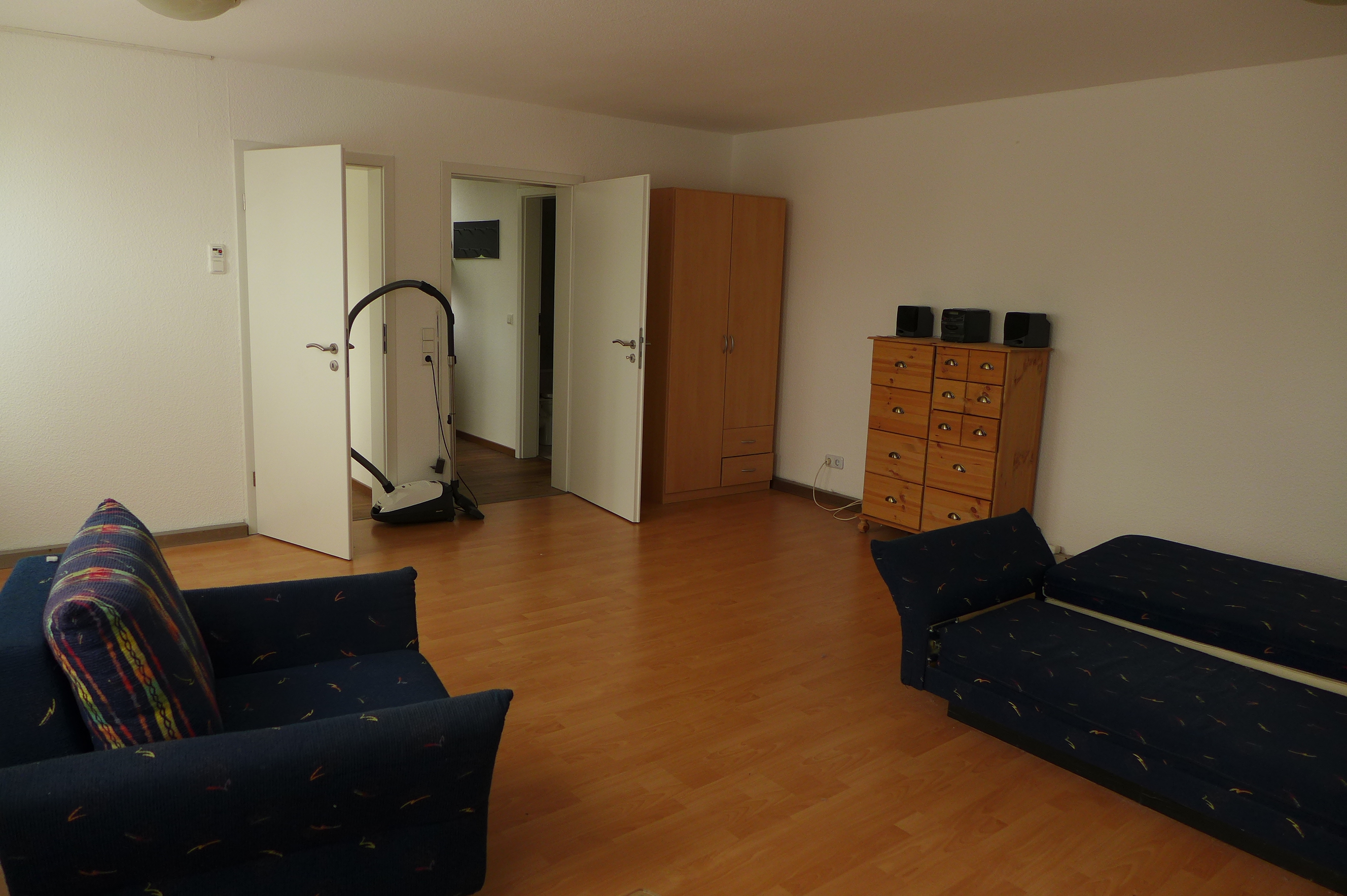 Obrigheim - Ruhig gelegenes, möbliertes 1 Zi.App. als Einliegerwohnung im Mehrfamilienhaus