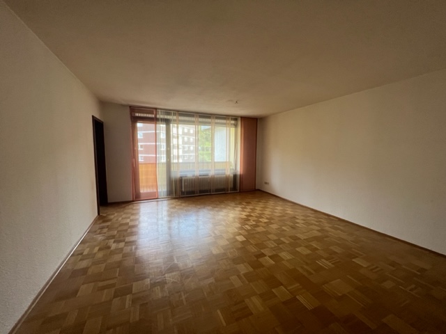 Mosbach - 3-Zimmer-Wohnung mit Balkon und Garage im MFH